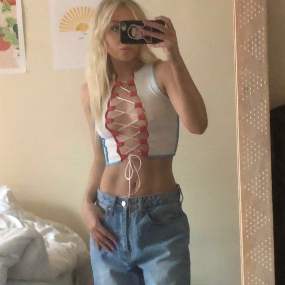 Tie crop top